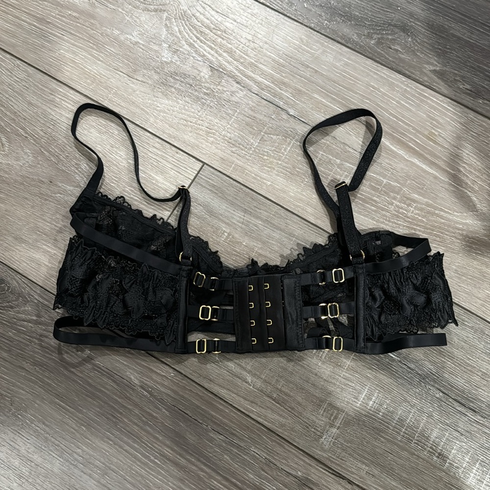 NWOT! Victoria‎ Secret Black Lace Bra - Picture 4 of 7